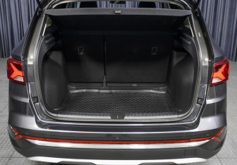 Подержанный автомобиль Jetta VS7 2023 года (10 фото)