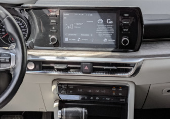 Подержанный автомобиль Kia K5 2021 года (17 фото)