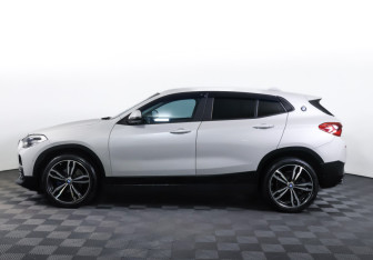 Подержанный автомобиль BMW X2 2019 года (8 фото)