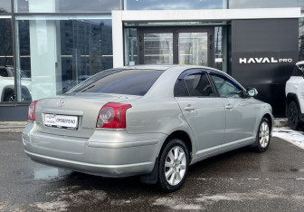 Подержанный автомобиль Toyota Avensis Sedan 2007 года (5 фото)