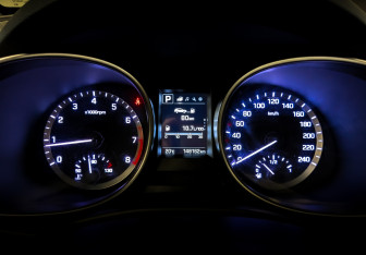 Подержанный автомобиль Hyundai Santa Fe 2016 года (13 фото)