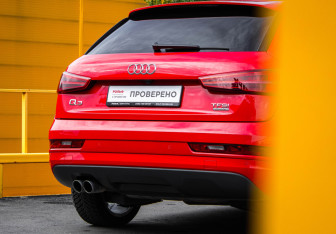 Подержанный автомобиль Audi Q3 2016 года (14 фото)