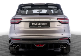 Подержанный автомобиль Geely Coolray 2023 года (6 фото)