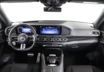 Подержанный автомобиль Mercedes-Benz GLE 2024 года (12 фото)