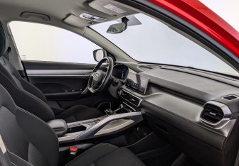 Подержанный автомобиль Geely Coolray 2023 года (13 фото)