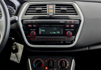 Подержанный автомобиль Suzuki SX4 Hatchback 2021 года (16 фото)