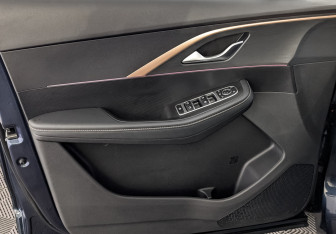 Подержанный автомобиль Omoda C5 2024 года (19 фото)