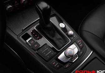 Подержанный автомобиль Audi A6 Sedan 2017 года (12 фото)