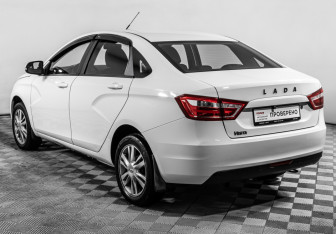 Подержанный автомобиль LADA (ВАЗ) Vesta Sedan 2017 года (7 фото)