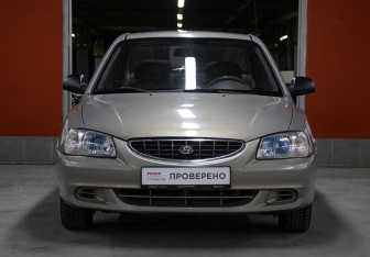 Подержанный автомобиль Hyundai Accent Sedan 2009 года (2 фото)