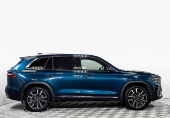 Подержанный автомобиль Geely Monjaro 2023 года (3 фото)