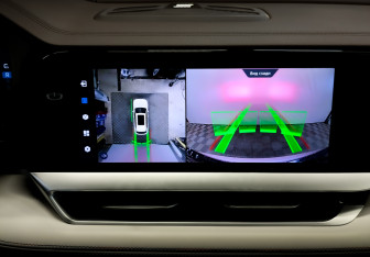 Подержанный автомобиль Geely Monjaro 2023 года (26 фото)