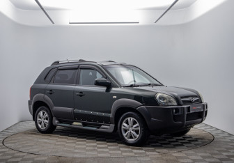 Подержанный автомобиль Hyundai Tucson 2008 года (3 фото)