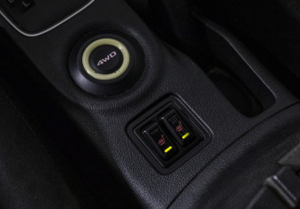 Подержанный автомобиль Mitsubishi Outlander 2012 года (13 фото)