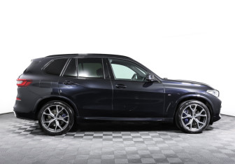 Подержанный автомобиль BMW X5 2020 года (4 фото)
