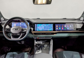 Подержанный автомобиль Geely Monjaro 2023 года (14 фото)