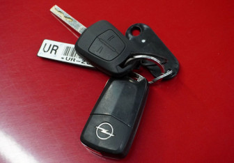 Подержанный автомобиль Opel Astra Hatchback 2008 года (16 фото)