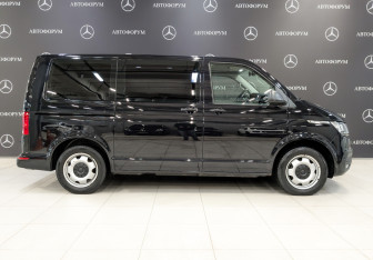 Подержанный автомобиль Volkswagen Multivan 2020 года (4 фото)