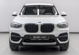 Подержанный автомобиль BMW X3 2021 года (2 фото)