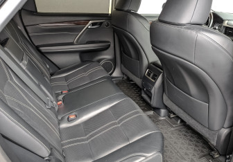Подержанный автомобиль Lexus RX 2016 года (18 фото)