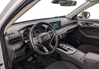 Подержанный автомобиль Haval Jolion 2023 года (16 фото)