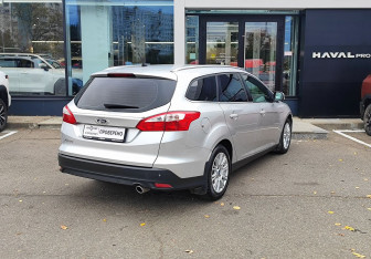 Подержанный автомобиль Ford Focus Wagon 2012 года (5 фото)