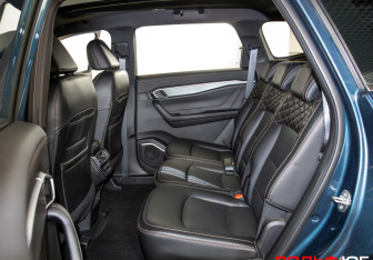 Подержанный автомобиль Geely Okavango 2024 года (8 фото)