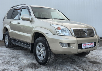 Подержанный автомобиль Toyota Land Cruiser Prado 2006 года (3 фото)