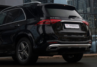 Подержанный автомобиль Mercedes-Benz GLE 2019 года (25 фото)
