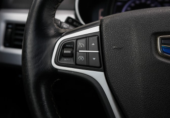 Подержанный автомобиль Geely Atlas 2019 года (18 фото)