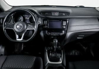 Подержанный автомобиль Nissan X-Trail 2019 года (8 фото)