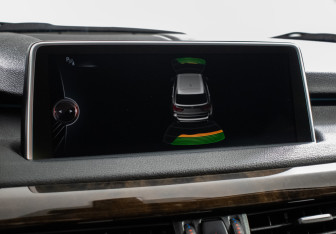 Подержанный автомобиль BMW X5 2016 года (15 фото)