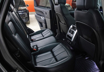 Подержанный автомобиль Land Rover Range Rover Sport 2018 года (13 фото)
