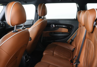 Подержанный автомобиль MINI Clubman Wagon 2021 года (14 фото)