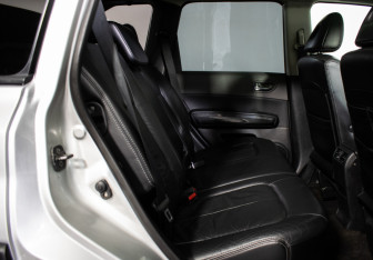 Подержанный автомобиль Nissan X-Trail 2008 года (9 фото)