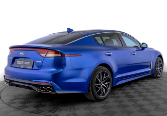 Подержанный автомобиль Kia Stinger 2021 года (5 фото)