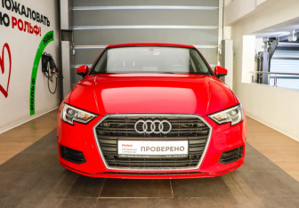 Подержанный автомобиль Audi A3 Sedan 2018 года (2 фото)