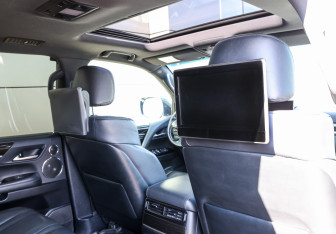 Подержанный автомобиль Lexus LX 2020 года (11 фото)