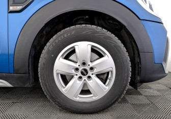 Подержанный автомобиль MINI Countryman 2021 года (18 фото)