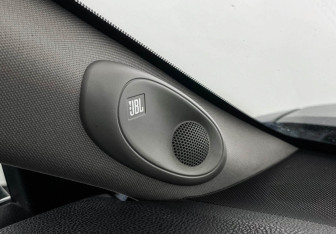 Подержанный автомобиль Toyota Camry Sedan 2018 года (15 фото)