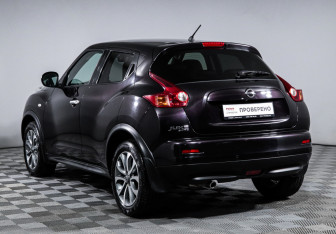 Подержанный автомобиль Nissan Juke 2013 года (7 фото)