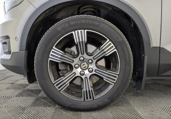 Подержанный автомобиль Volvo XC40 2021 года (12 фото)