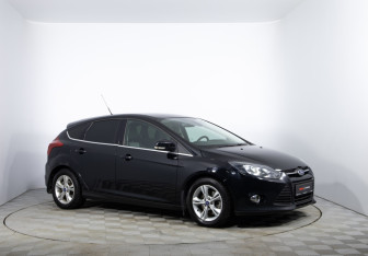 Подержанный автомобиль Ford Focus Hatchback 2013 года (3 фото)