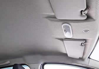 Подержанный автомобиль Renault Sandero 2018 года (22 фото)