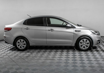 Подержанный автомобиль Kia Rio Sedan 2016 года (4 фото)