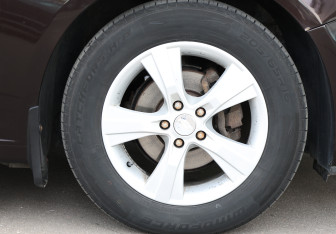 Подержанный автомобиль Chevrolet Cruze Sedan 2014 года (17 фото)