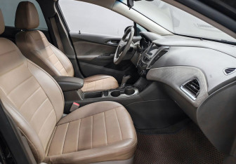 Подержанный автомобиль Chevrolet Cruze Sedan 2017 года (9 фото)