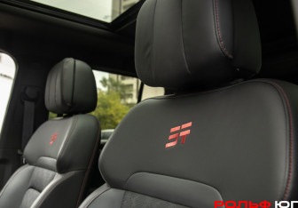 Подержанный автомобиль Jetour T2 2024 года (14 фото)