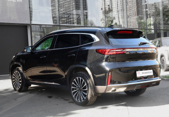 Подержанный автомобиль Exeed TXL 2023 года (7 фото)