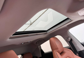 Подержанный автомобиль Omoda C5 2022 года (12 фото)